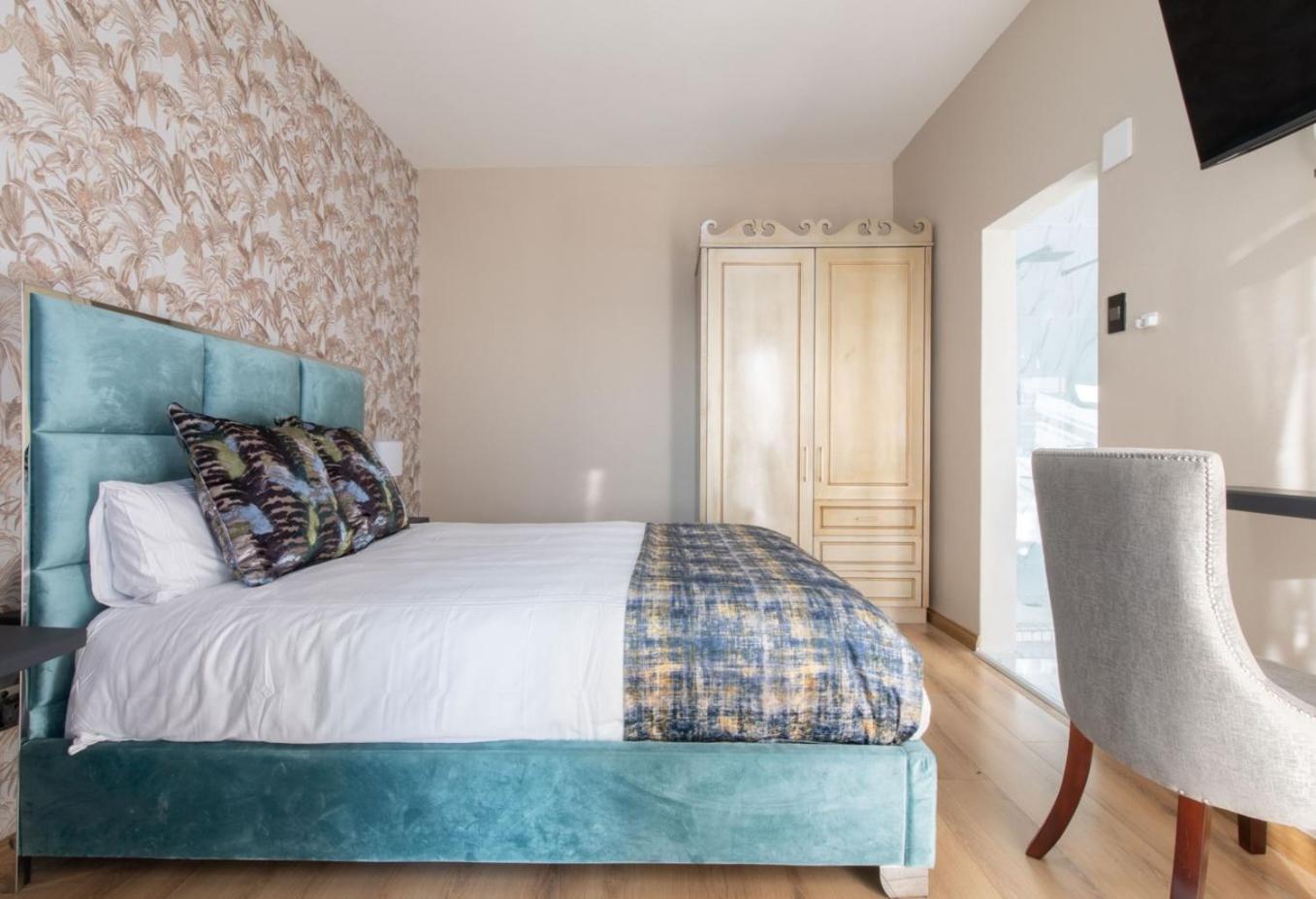 Dolphin Bay Boutique Hotel And Spa Port Elizabeth Extérieur photo