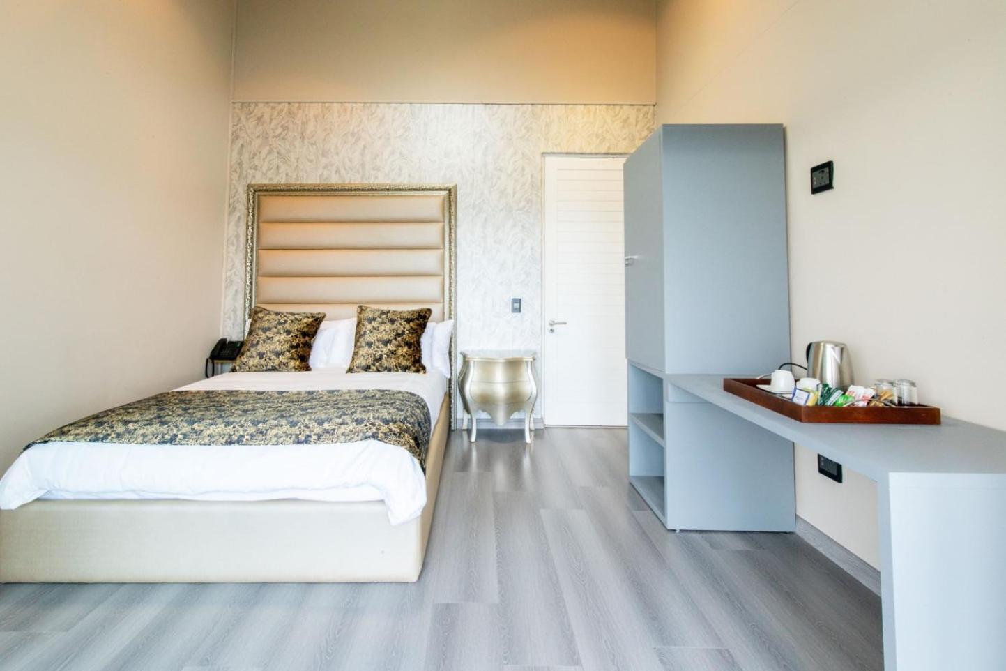 Dolphin Bay Boutique Hotel And Spa Port Elizabeth Extérieur photo